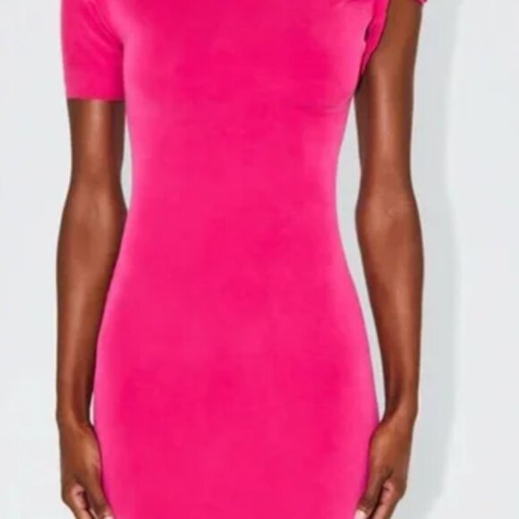 KHY Sueded Stretch Twist Mini Dress | Fuchsia - Picture 1 of 1